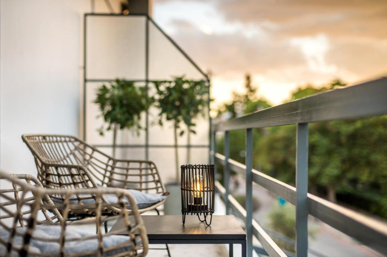 Eleusis Suites Α Luaran gambar