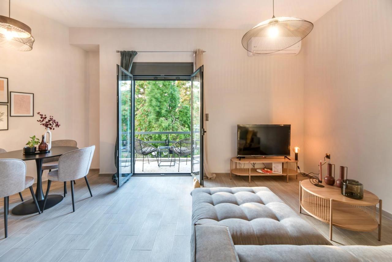 Eleusis Suites Α Luaran gambar